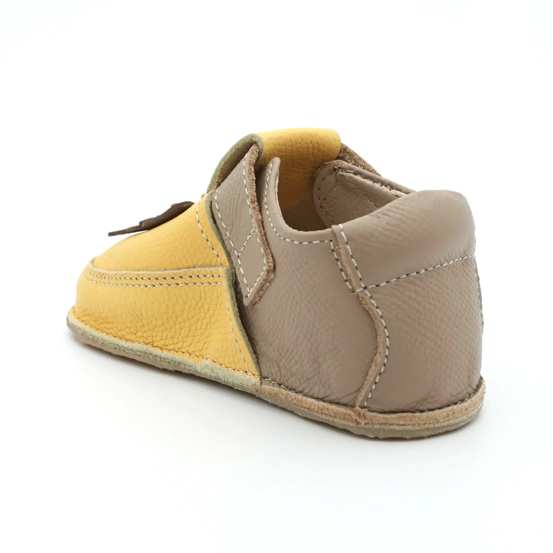 Papucei primii pasi fete, barefoot, piele naturala, talpa flexibila, galben, fluturas Papucei primii pasi fete, barefoot, piele naturala, talpa flexibila, galben, fluturas