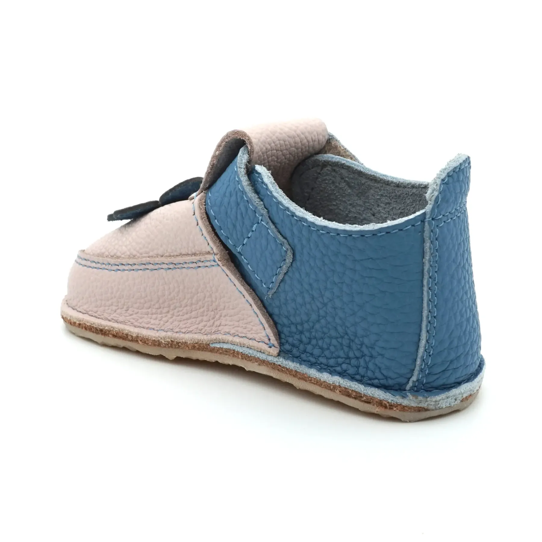 Papucei primii pasi fete, barefoot, piele naturala, talpa flexibila, albastru gri, fluturas Papucei primii pasi fete, barefoot, piele naturala, talpa flexibila, albastru gri, fluturas