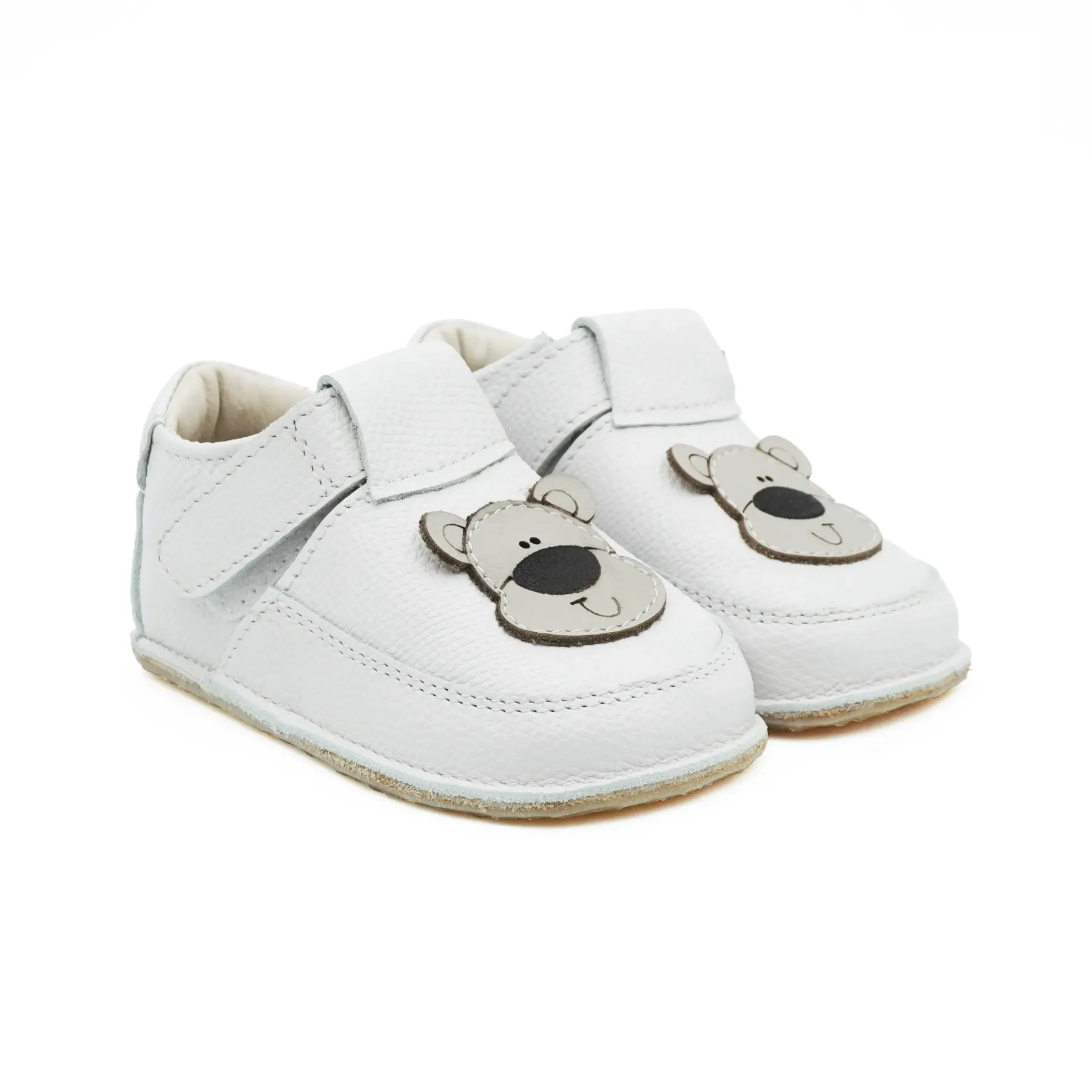 Pantofi primii pasi bebelusi fete baieti, barefoot, piele naturala, talpa flexibila, inchidere velcro, alb uruslet Baloo Pantofi primii pasi bebelusi fete baieti, barefoot, piele naturala, talpa flexibila, inchidere velcro, alb uruslet Baloo